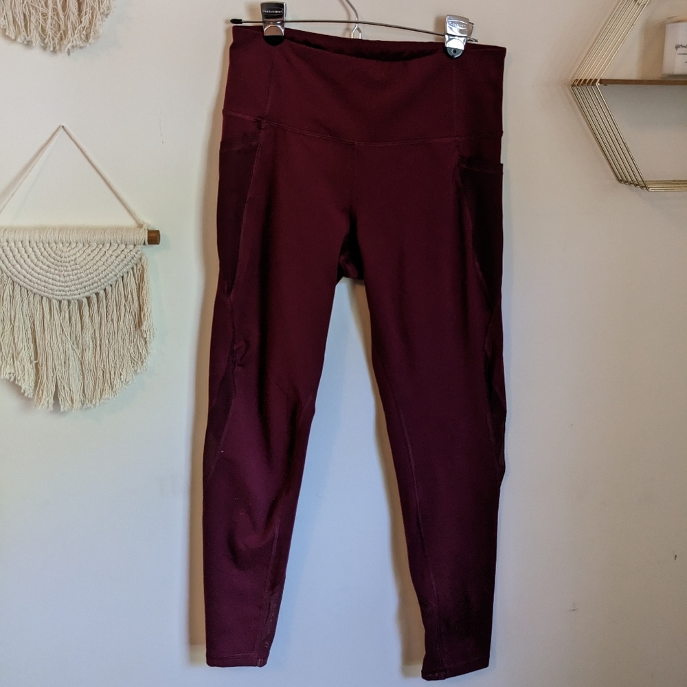 Old Navy Active burgundy full length mesh pockets and strips